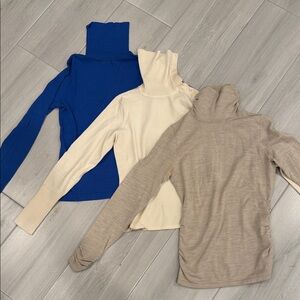 Lot of 3 Carlisle Women's Turtleneck Sweater Set - Blue, Cream, Tan